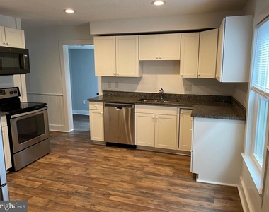 318 Highland Avenue - Photo Thumbnail 3