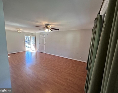 32 Vista Woods Road - Photo Thumbnail 3