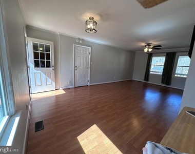 32 Vista Woods Road - Photo Thumbnail 4