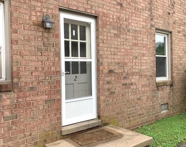 300 Claiborne Avenue - Photo Thumbnail 1