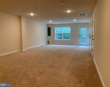 88 Andrews Place - Photo Thumbnail 13