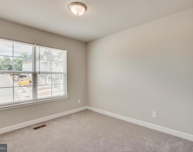 88 Andrews Place - Photo Thumbnail 11