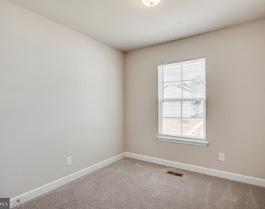 88 Andrews Place - Photo Thumbnail 10