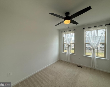 2401 Copa Court - Photo Thumbnail 22