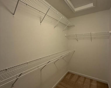 2401 Copa Court - Photo Thumbnail 17