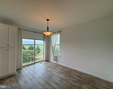 2401 Copa Court - Photo Thumbnail 8