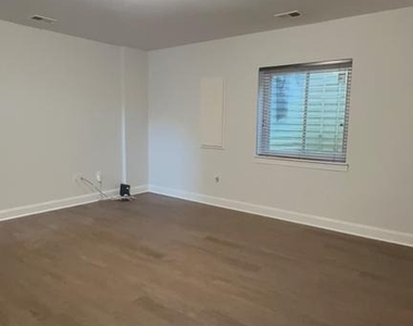 2618 Glenriver Way - Photo Thumbnail 15