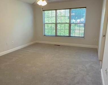 2618 Glenriver Way - Photo Thumbnail 11
