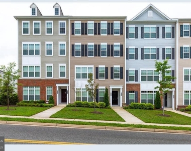 3009 Chesapeake Drive - Photo Thumbnail 1