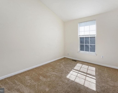 3433 Belleplain Court - Photo Thumbnail 22