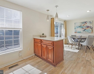 3433 Belleplain Court - Photo Thumbnail 8