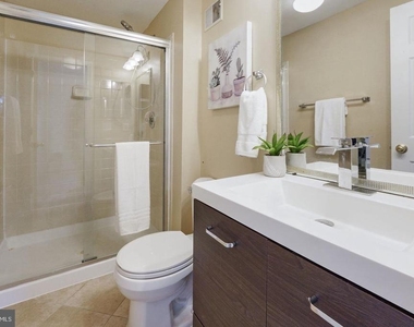 3433 Belleplain Court - Photo Thumbnail 15