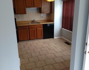 15205 Streamside Court - Photo Thumbnail 7