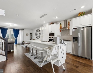9300 Barnes Loop - Photo Thumbnail 11