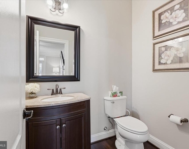 42616 Hardage Terrace - Photo Thumbnail 15