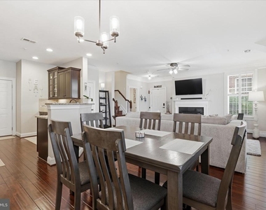 42616 Hardage Terrace - Photo Thumbnail 10