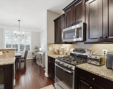 42616 Hardage Terrace - Photo Thumbnail 14