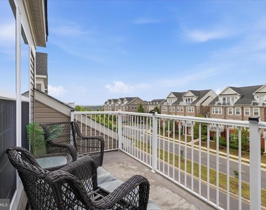 42616 Hardage Terrace - Photo Thumbnail 32