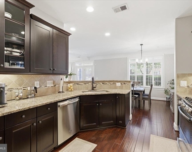 42616 Hardage Terrace - Photo Thumbnail 12