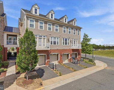 42616 Hardage Terrace - Photo Thumbnail 33