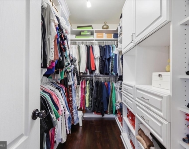 42616 Hardage Terrace - Photo Thumbnail 21