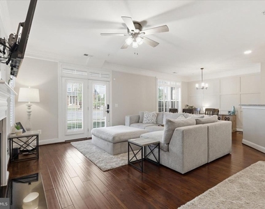 42616 Hardage Terrace - Photo Thumbnail 5