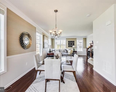 43213 Whelplehill Terrace - Photo Thumbnail 17