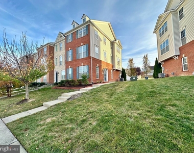 43213 Whelplehill Terrace - Photo Thumbnail 2