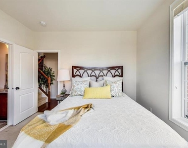 43213 Whelplehill Terrace - Photo Thumbnail 8