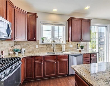 43213 Whelplehill Terrace - Photo Thumbnail 20
