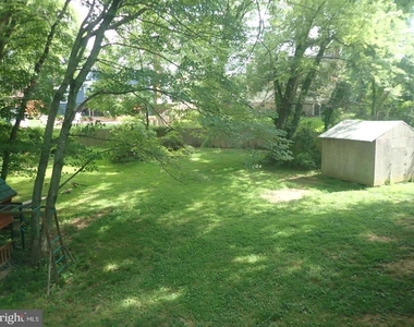 8501 Woodbine Lane - Photo Thumbnail 7