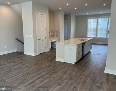 2303 Liberty Loop - Photo Thumbnail 25