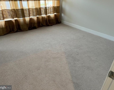 2303 Liberty Loop - Photo Thumbnail 32
