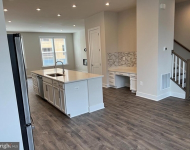 2303 Liberty Loop - Photo Thumbnail 22