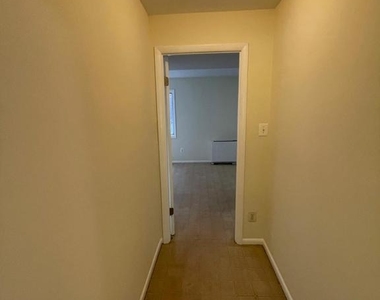 4108 Mangalore Drive - Photo Thumbnail 8