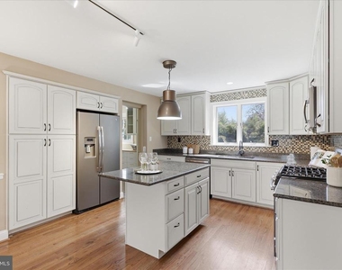 1335 Macbeth Street - Photo Thumbnail 11