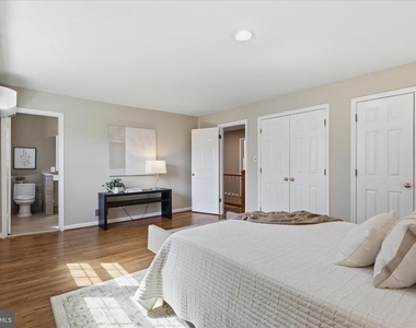 1335 Macbeth Street - Photo Thumbnail 27
