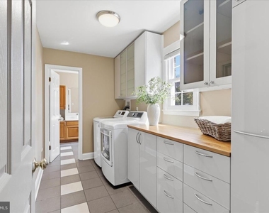 1335 Macbeth Street - Photo Thumbnail 15