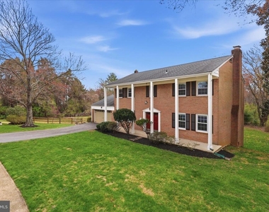 1335 Macbeth Street - Photo Thumbnail 4