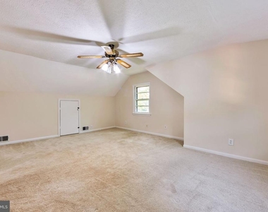 3307 Beechtree Lane - Photo Thumbnail 13
