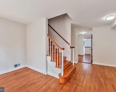 3307 Beechtree Lane - Photo Thumbnail 9