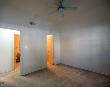 12153 Penderview Lane - Photo Thumbnail 19