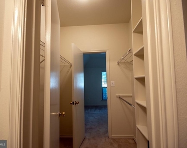 12153 Penderview Lane - Photo Thumbnail 25