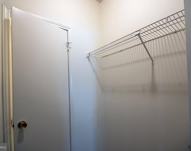12153 Penderview Lane - Photo Thumbnail 24