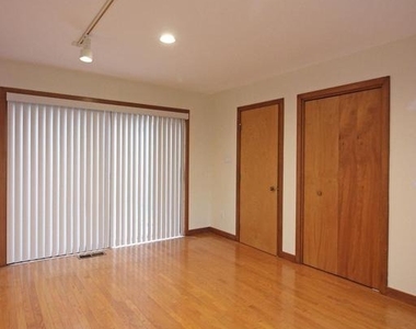 6872 Melrose Drive - Photo Thumbnail 18