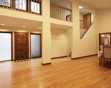 6872 Melrose Drive - Photo Thumbnail 15