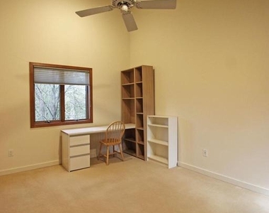 6872 Melrose Drive - Photo Thumbnail 36