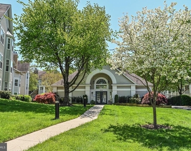 5601 Willoughby Newton Drive - Photo Thumbnail 2