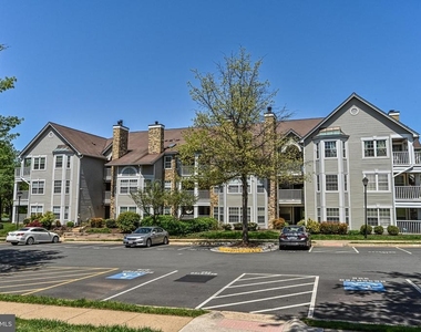 5601 Willoughby Newton Drive - Photo Thumbnail 3
