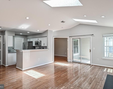 5601 Willoughby Newton Drive - Photo Thumbnail 6